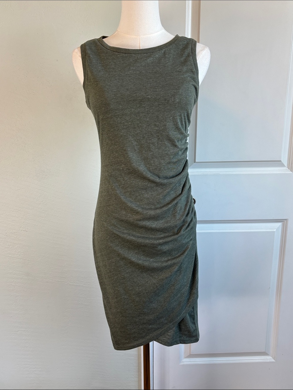 Bundle 2/$30! Leith Olive Green Sleeveless Midi Dress Size S Like New